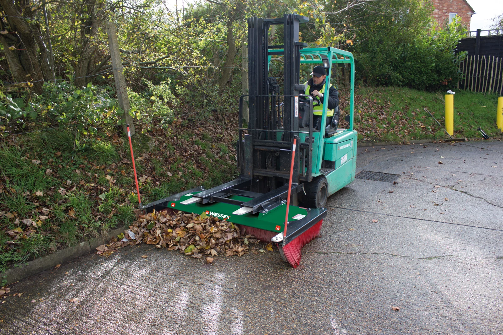 C-Max 240 Push Brooms - immagine 3